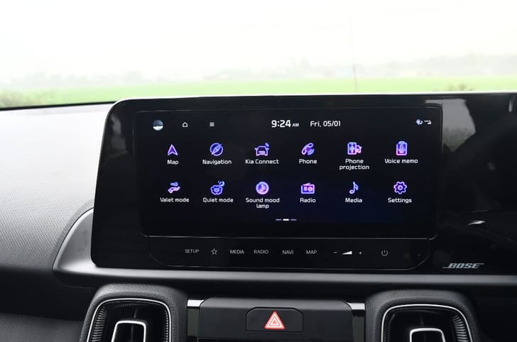 Kia Sonet touchscreen infotainment 